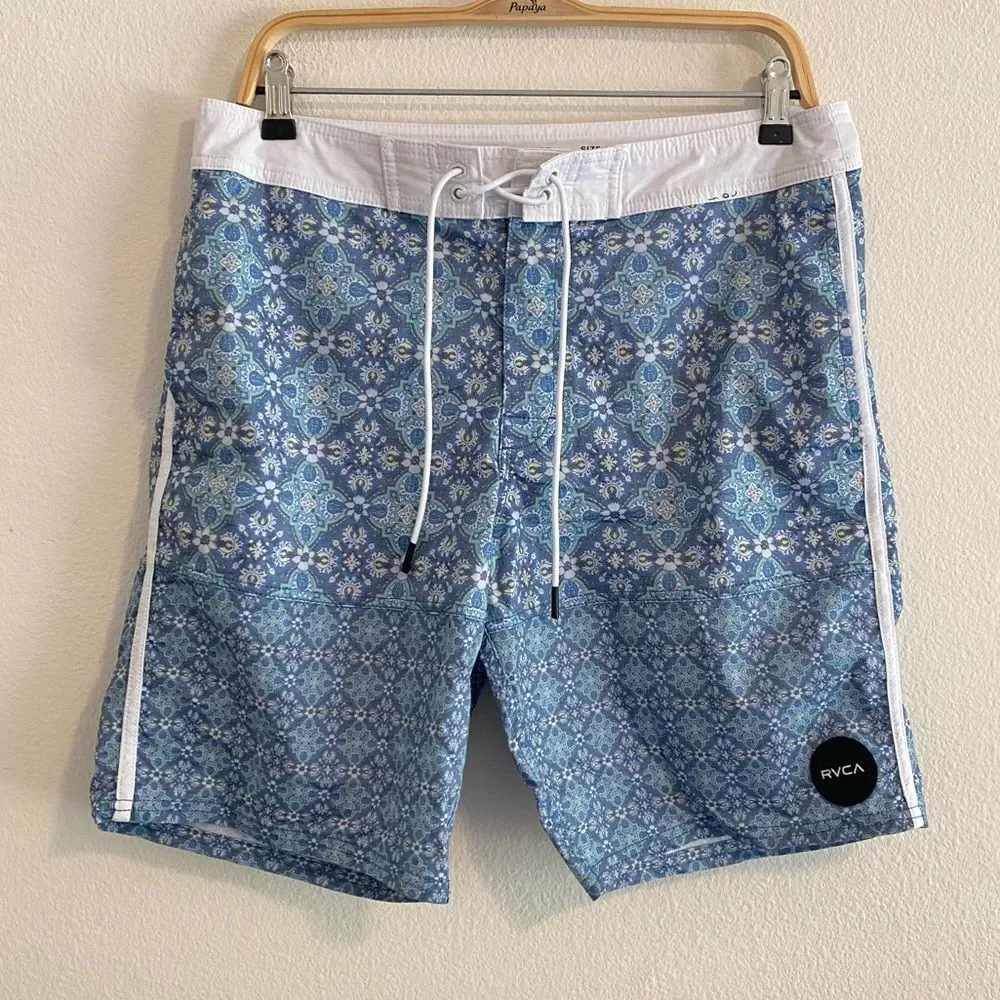 RVCA Morris Board Shorts Swim Trunks Sz 32 Mid Length 19